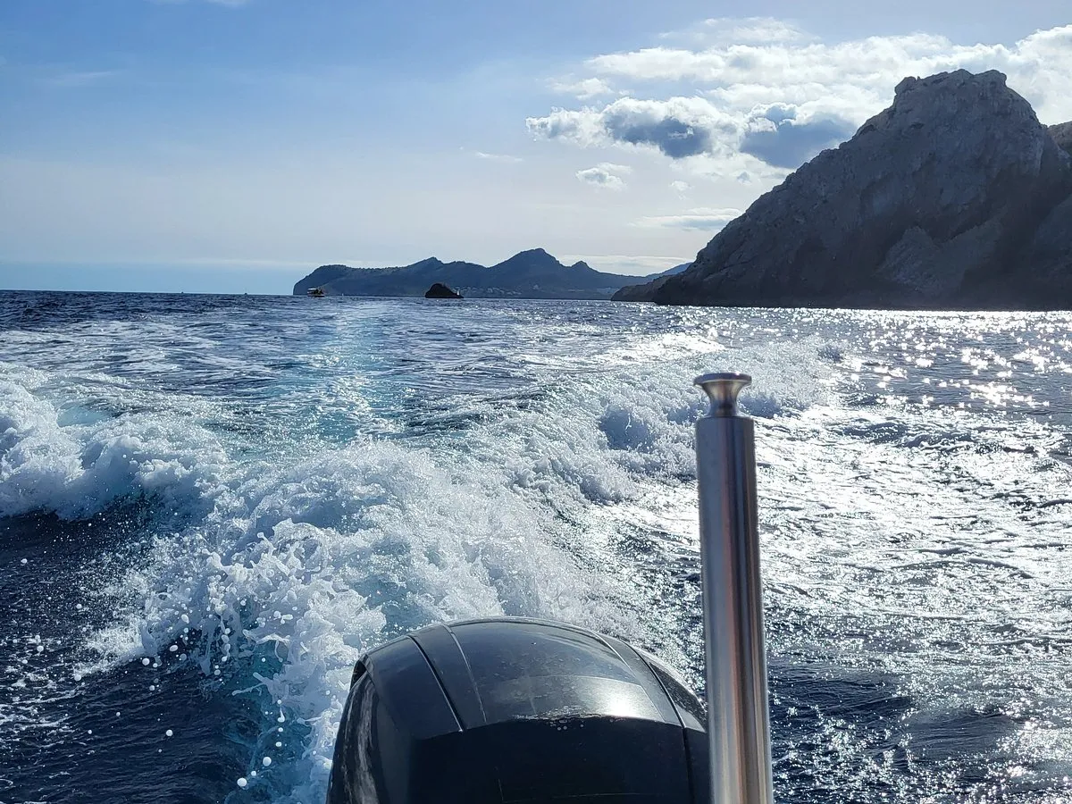 Easy Boat — photo 1 of 3