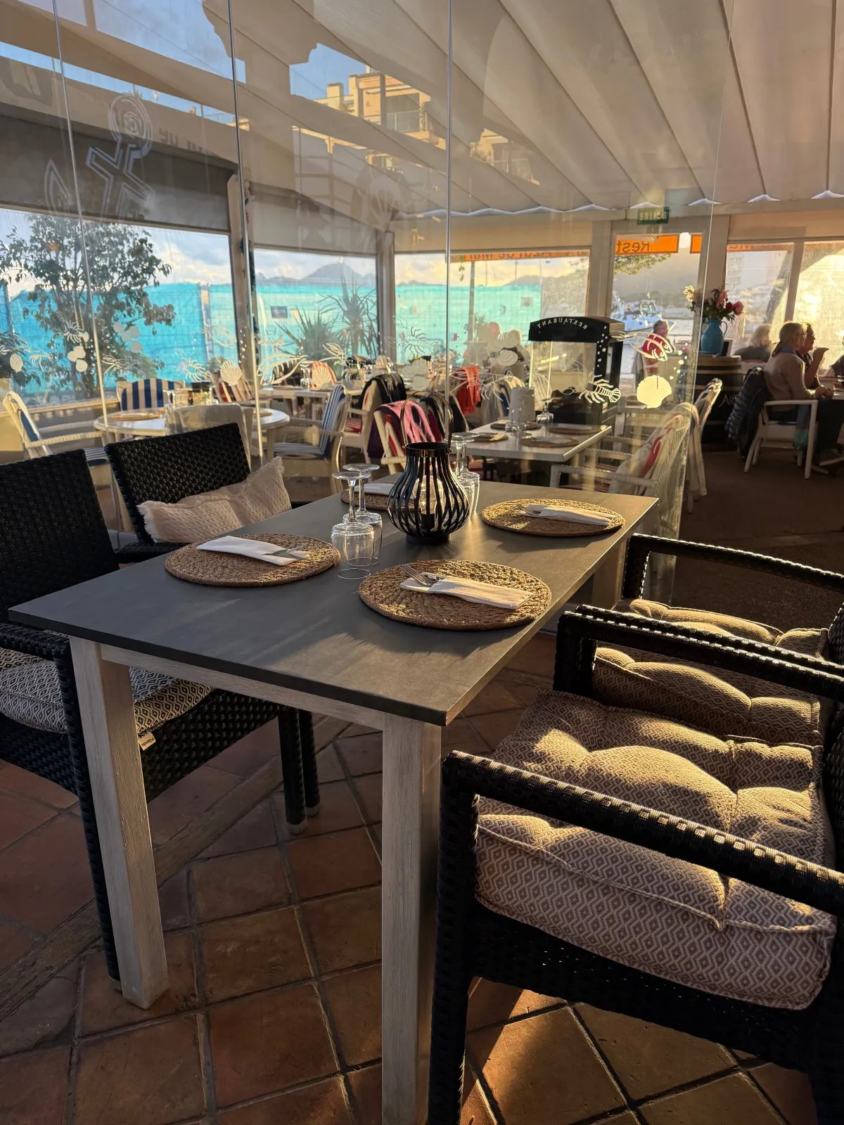 Restaurant Azul de Mar — photo 1 of 3