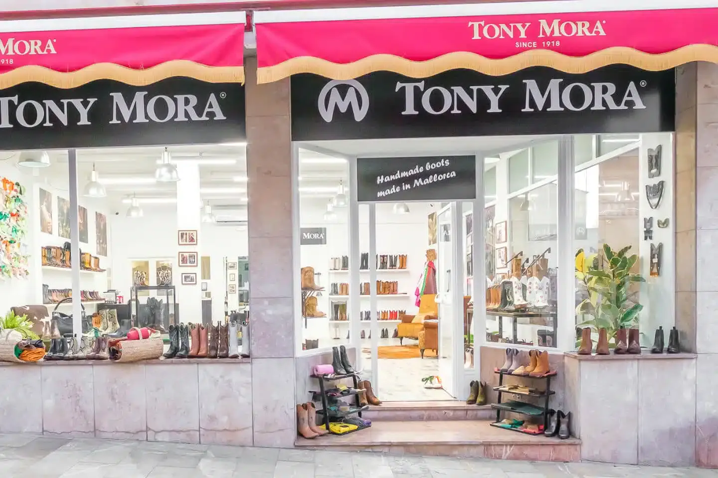 Tony Mora — photo 2 of 4