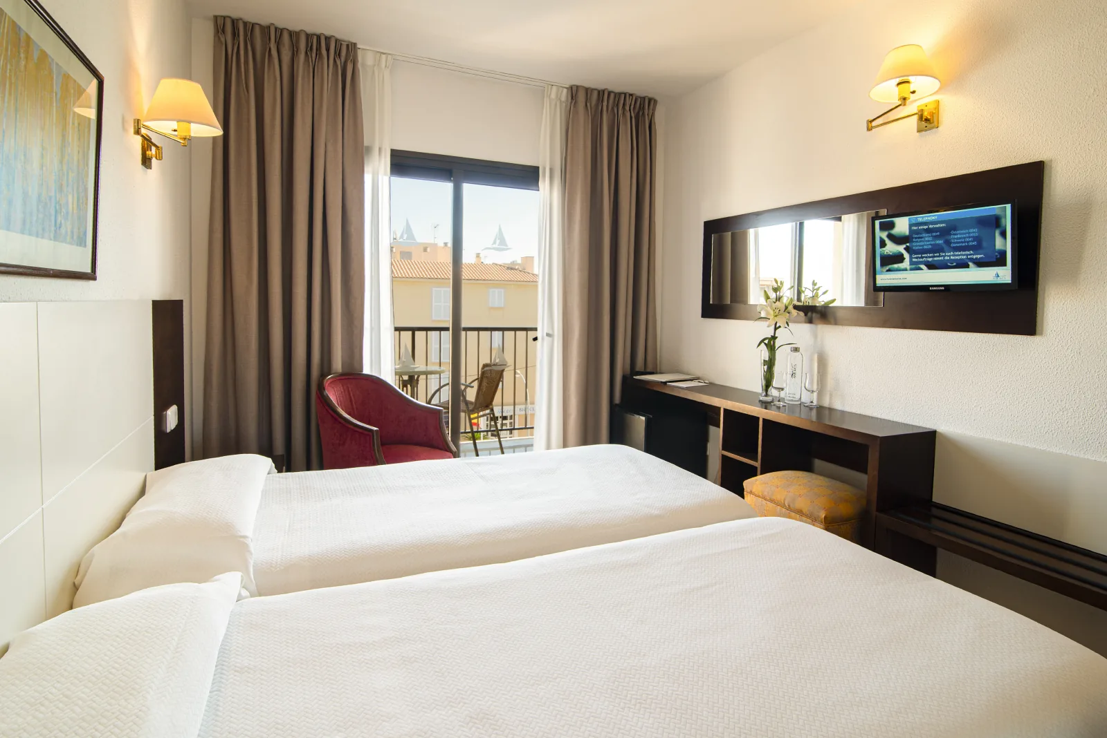 Guest-room detail at Hotel Amoros
