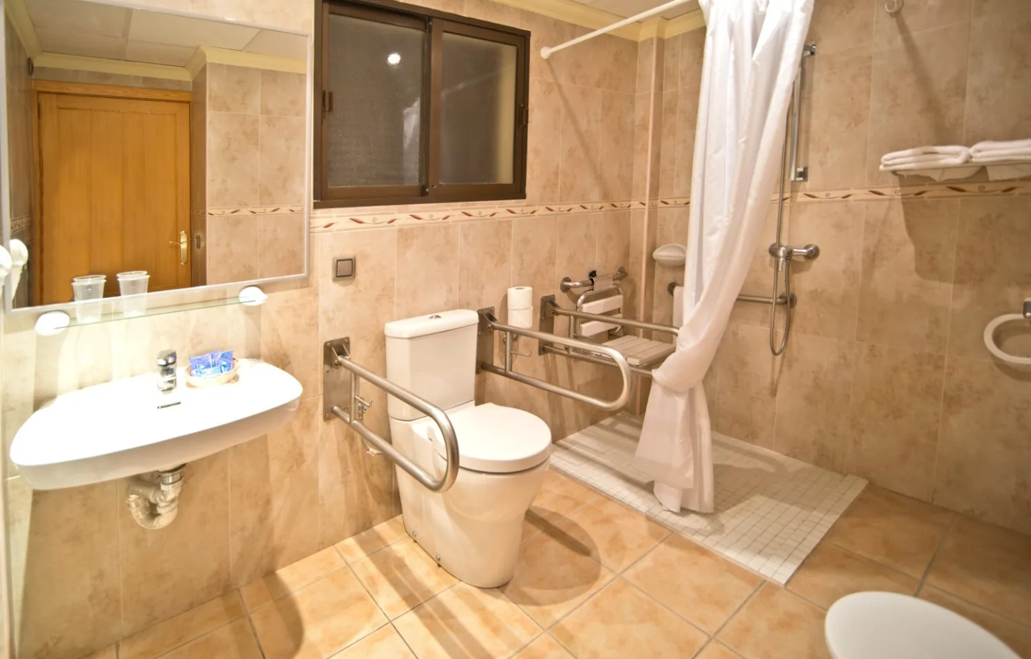 Accessible room at Hotel Amoros